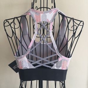 Victoria’s Secret Sport Bra XS NWT Strappy